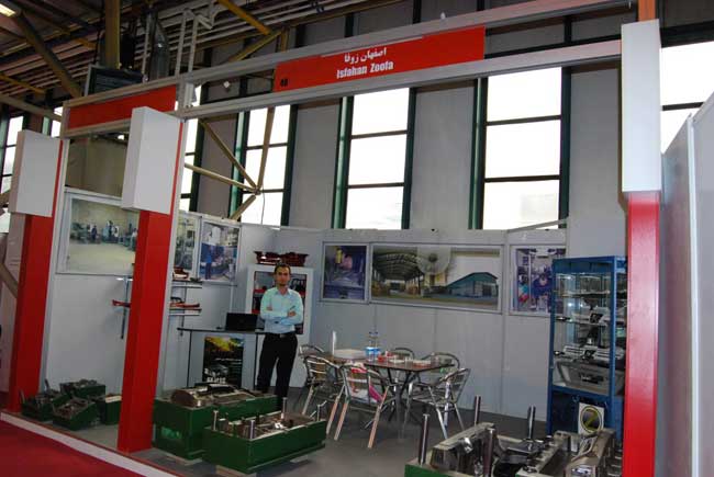 نمایشگاه-های-قطعات-جلو-پنجره